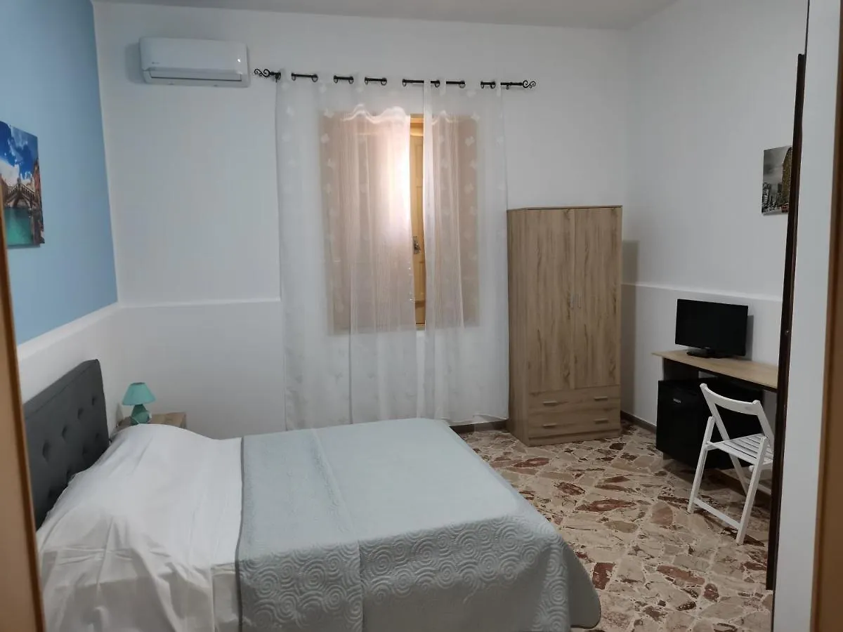 Affitto camere Mazara da Baldo vicino ospedale Abele Ajello Mazara del Vallo 0*,  Italia
