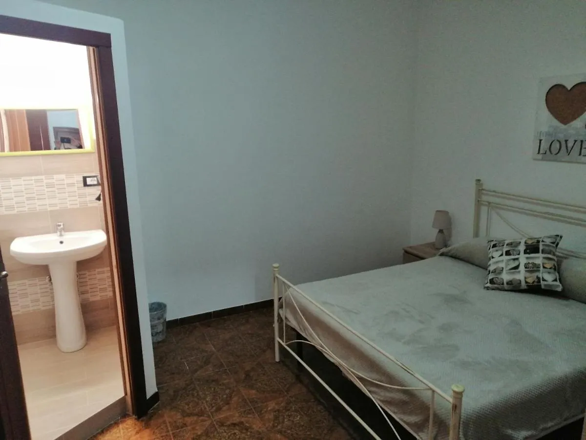 Guest house Affitto Camere Mazara Da Baldo Vicino Ospedale Abele Ajello Mazara del Vallo Italy