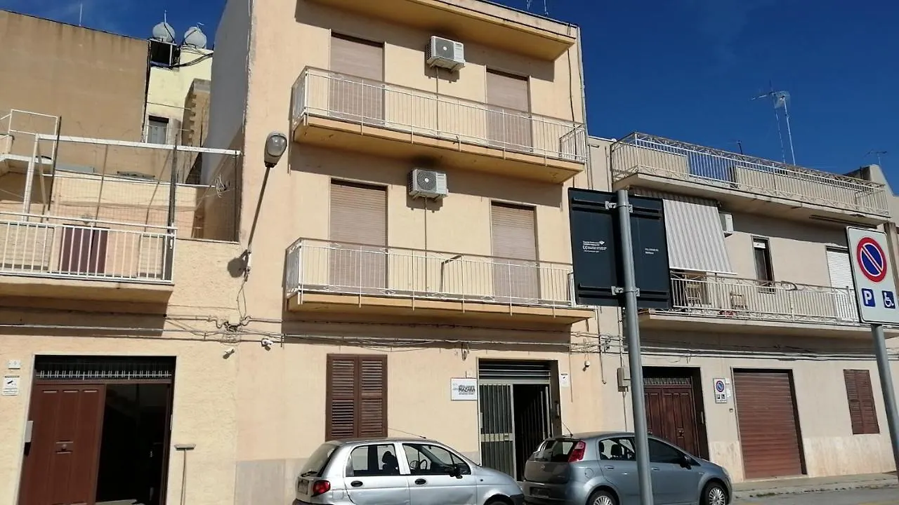 Affitto Camere Mazara Da Baldo Vicino Ospedale Abele Ajello Mazara del Vallo Guest house